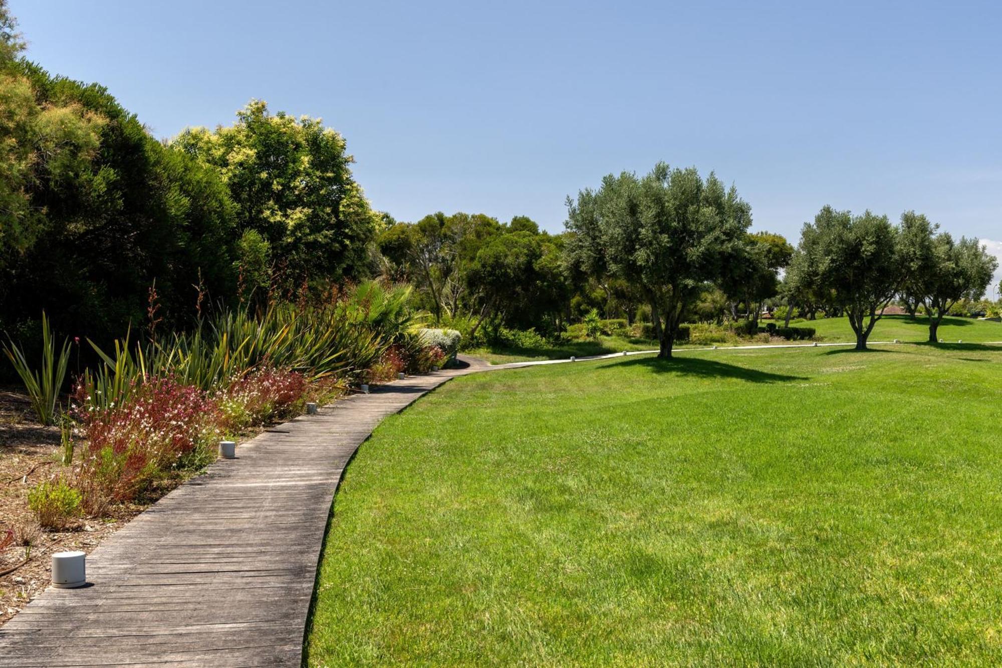 Domes Lake Algarve, Autograph Collection Vilamoura Luaran gambar The park