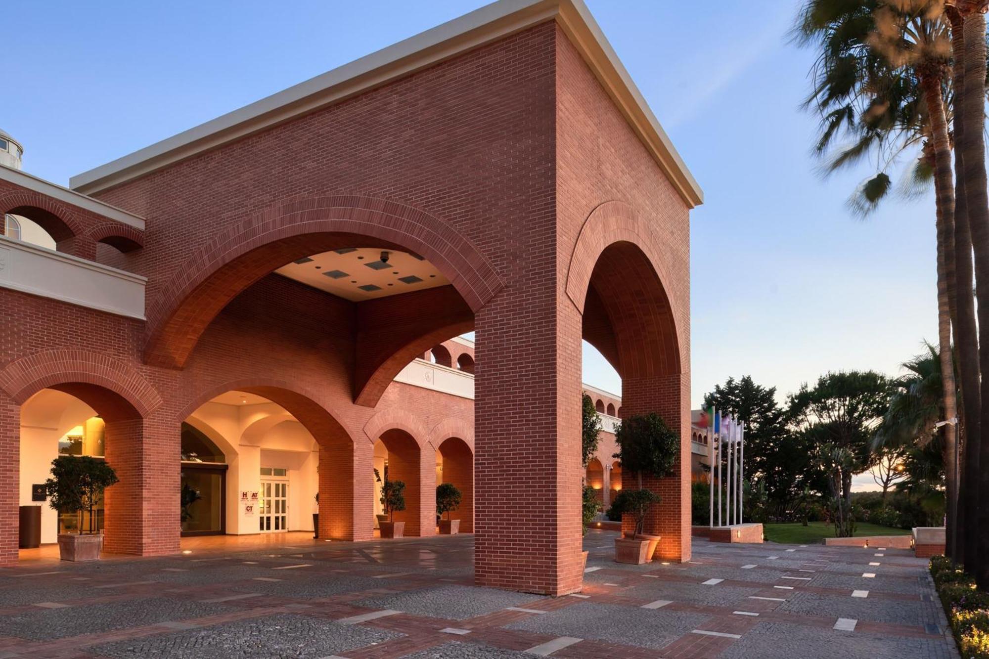 Domes Lake Algarve, Autograph Collection Vilamoura Luaran gambar The hotel's entrance